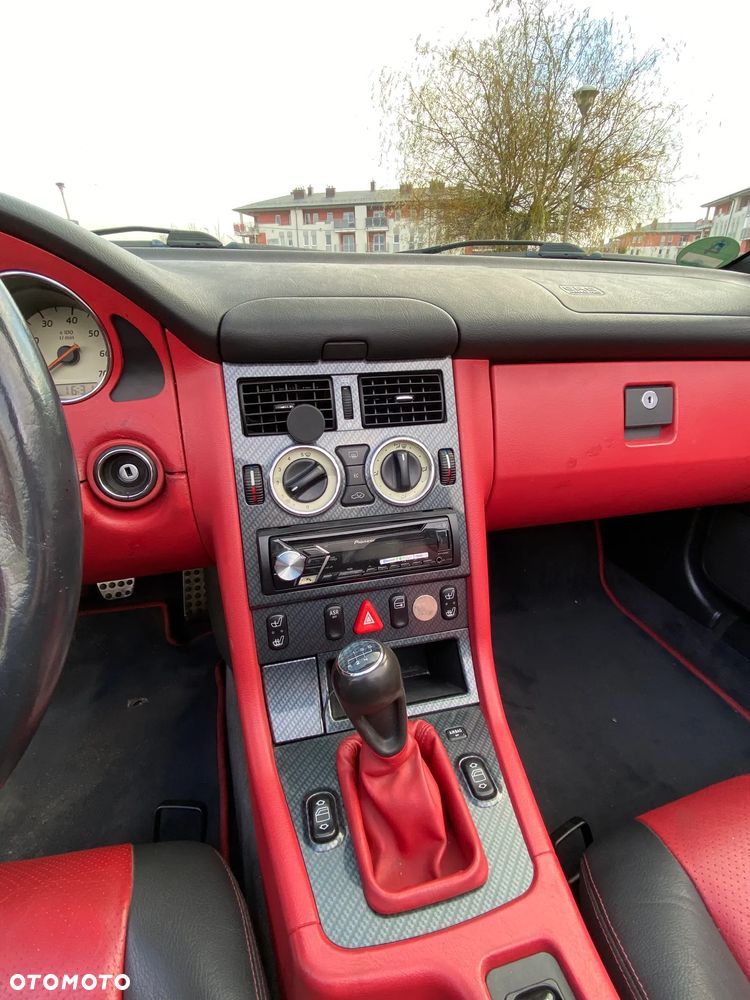 Mercedes-Benz SLK - 24