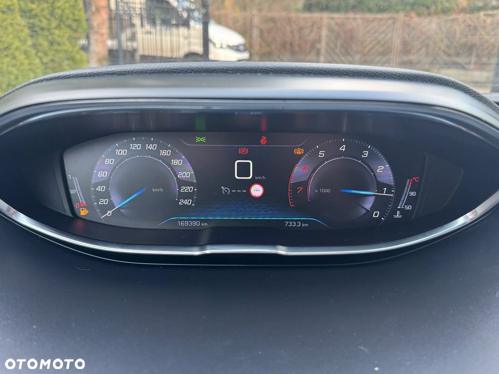 Peugeot 3008 PureTech 130 Stop & Start GPF Active - 17