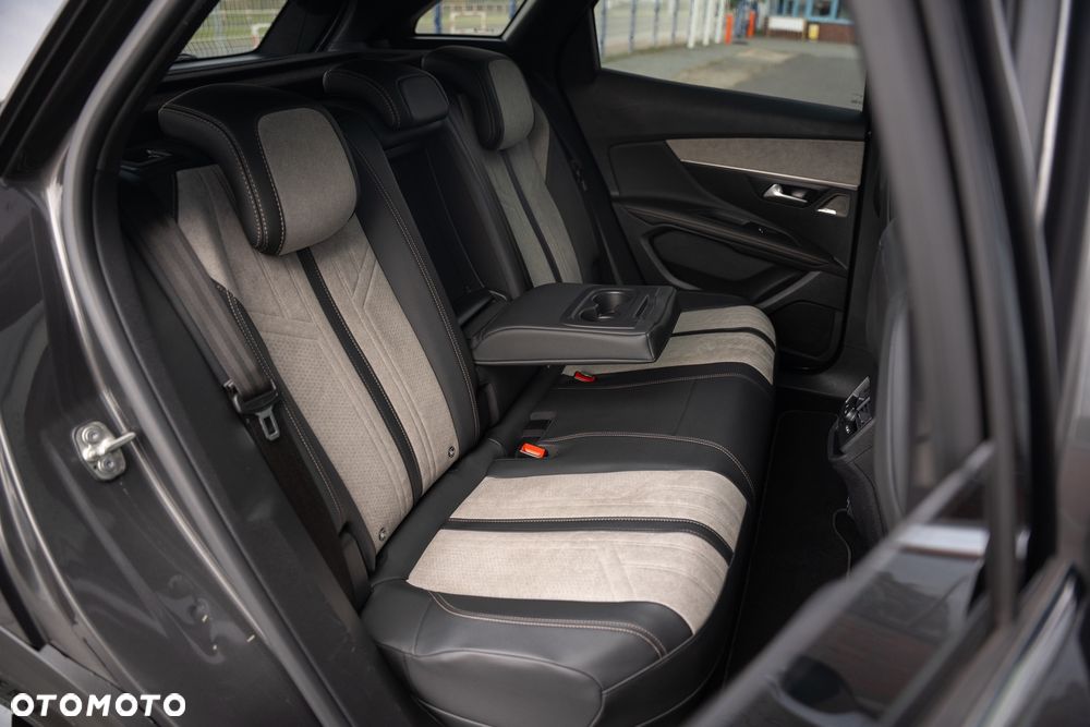 Peugeot 3008 1.6 PureTech Hybrid4 PHEV GT Pack S&S EAT8 - 36