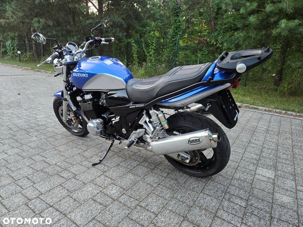 Suzuki GSX - 12