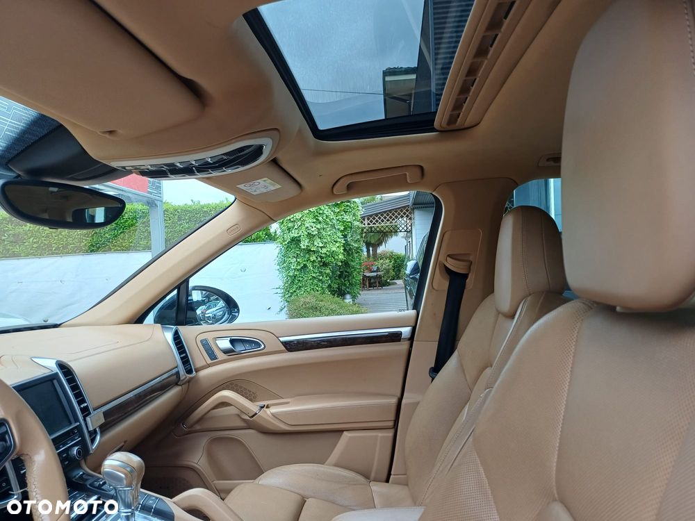 Porsche Cayenne Platinum Edition - 5