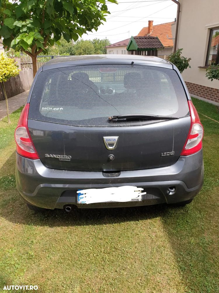 Dacia Sandero - 4