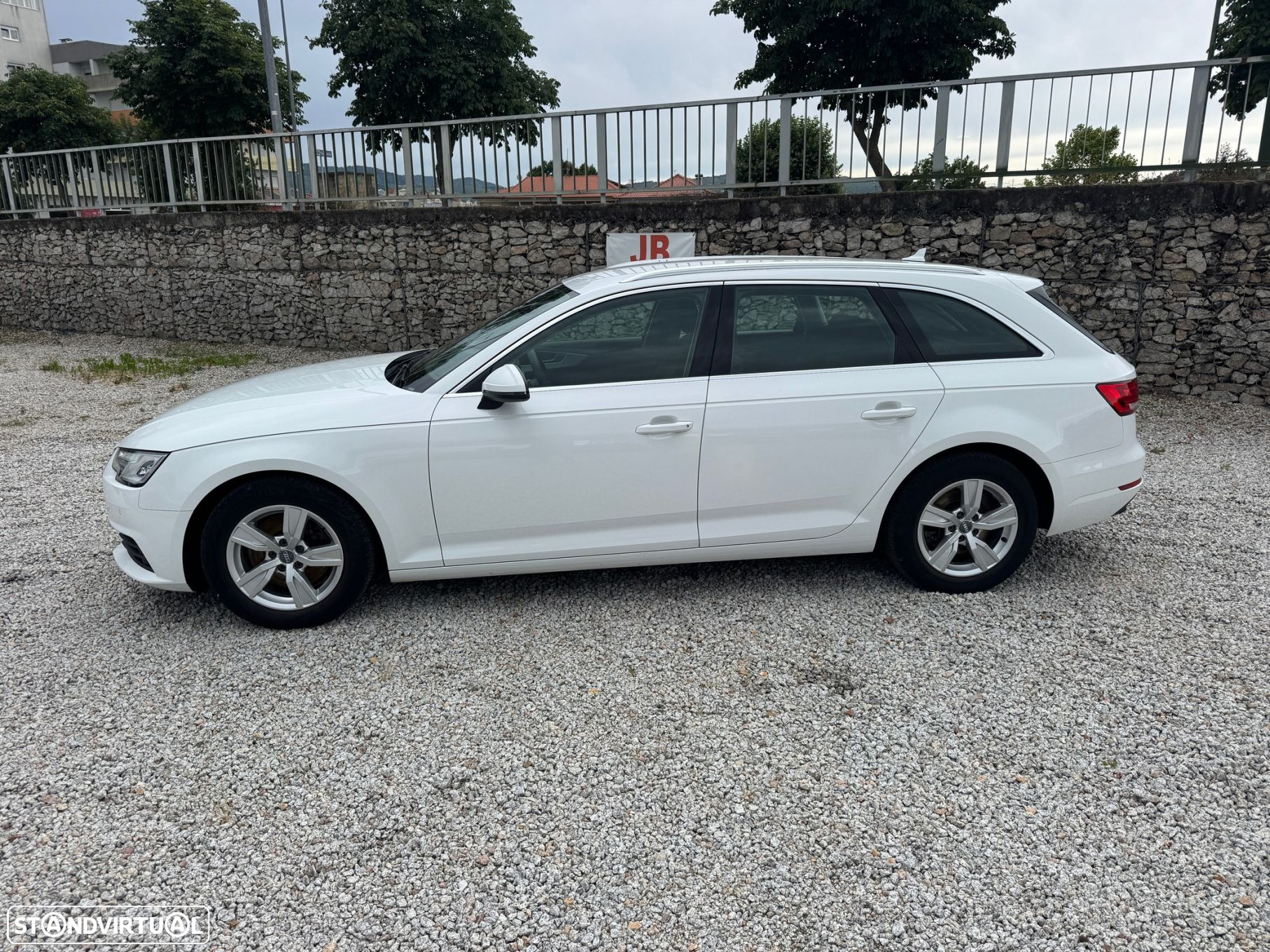 Audi A4 Avant 2.0 TDI - 5