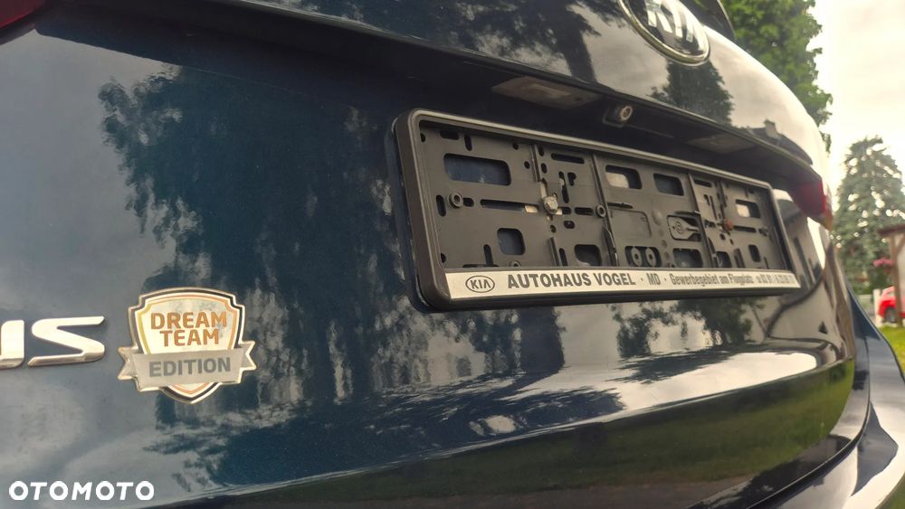 Kia Carens 1.6 GDI Dream Team Edition - 32