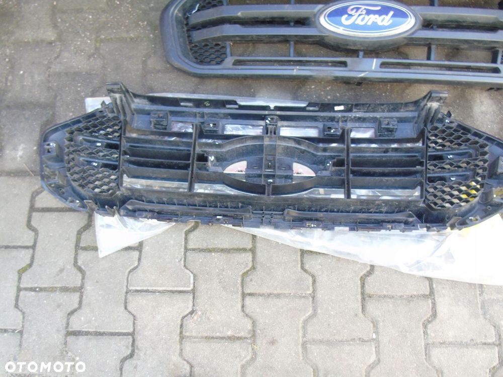 Ford Ranger zderzak przedni JB3B-17C831-M - 13