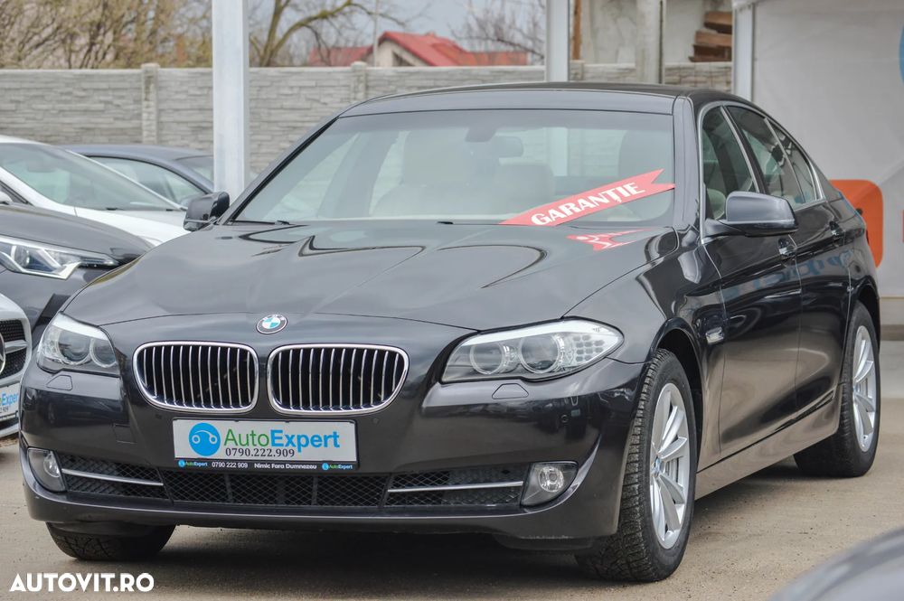 BMW Seria 5 520d Aut. Luxury Line - 13