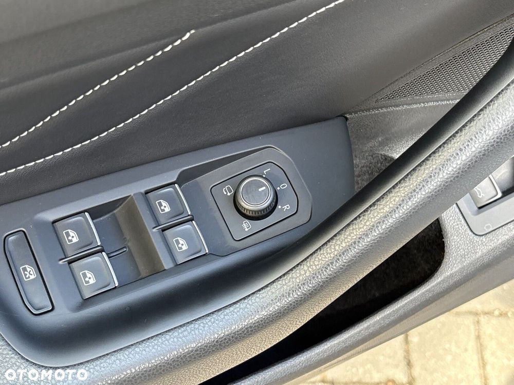 Volkswagen Arteon 2.0 TDI 4Motion R-Line DSG - 16