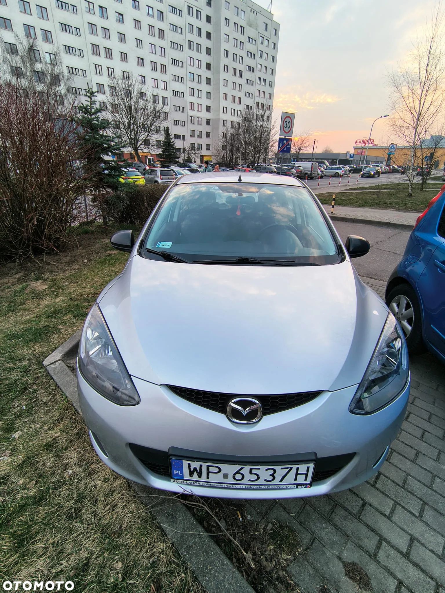 Mazda 2 - 1