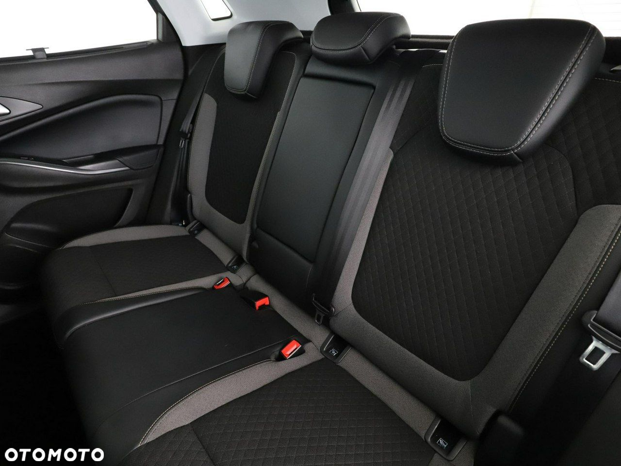 Opel Grandland X 1.5 D Start/Stop Automatik Business INNOVATION - 13