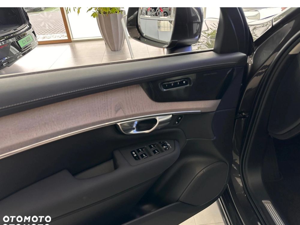Volvo XC 90 B5 B AWD Plus Bright - 11