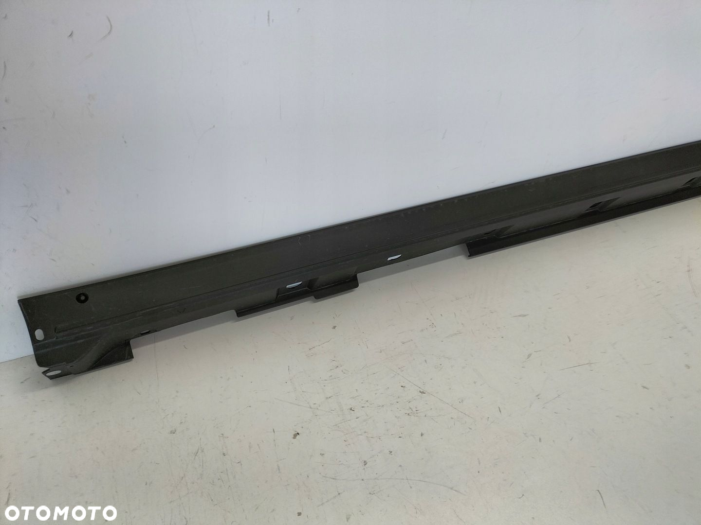 Listwa nakładka progowa prawa TOYOTA HIGHLANDER 19- - 2