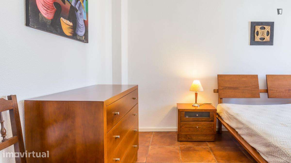 Quarto - localizado em Ramalde Porto - Grande imagem: 3/27