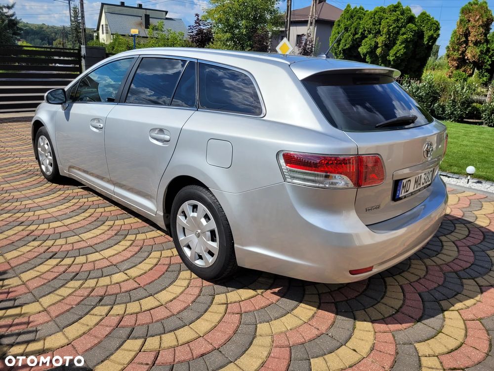 Toyota Avensis 1.8 Sol - 7