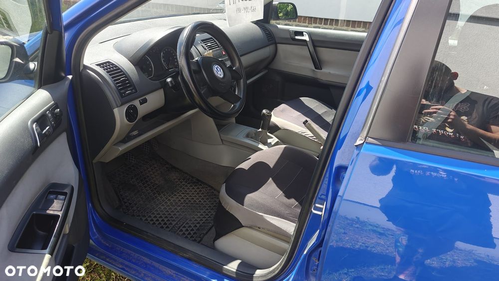 Volkswagen Polo - 4