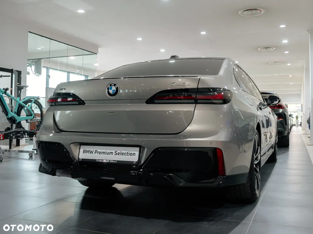 BMW Seria 7 - 4