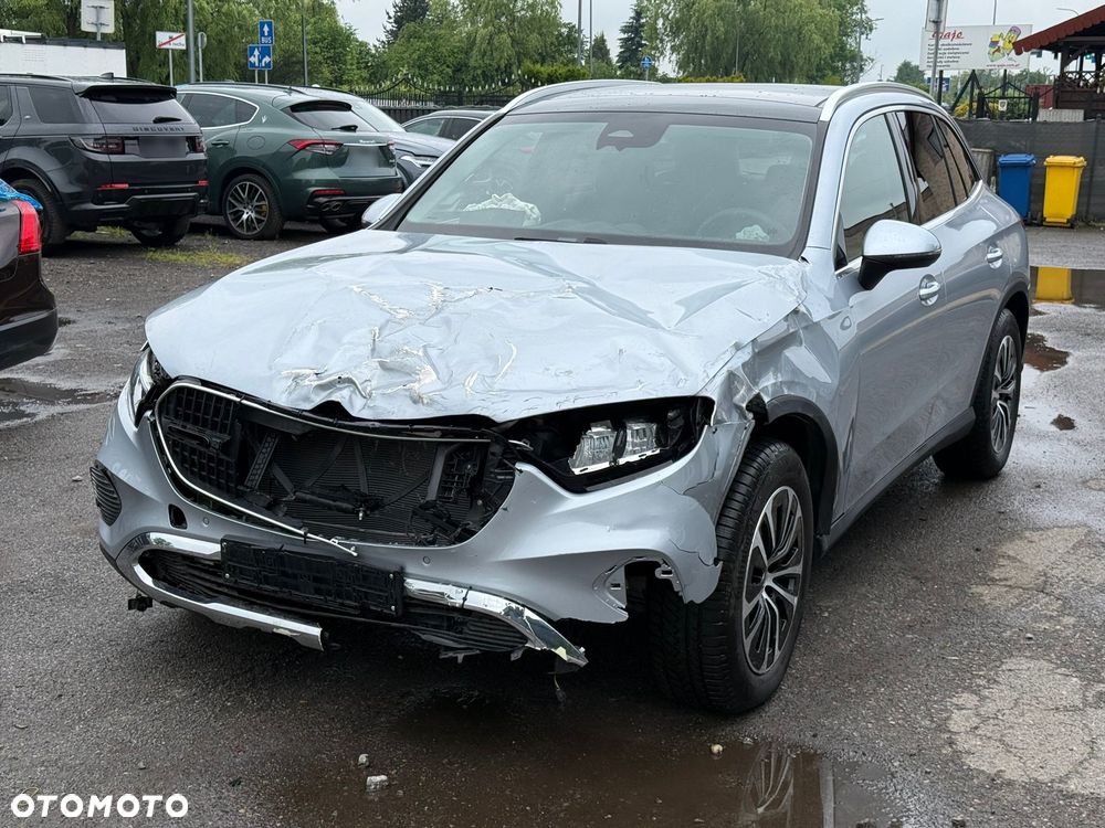 Mercedes-Benz GLC - 4