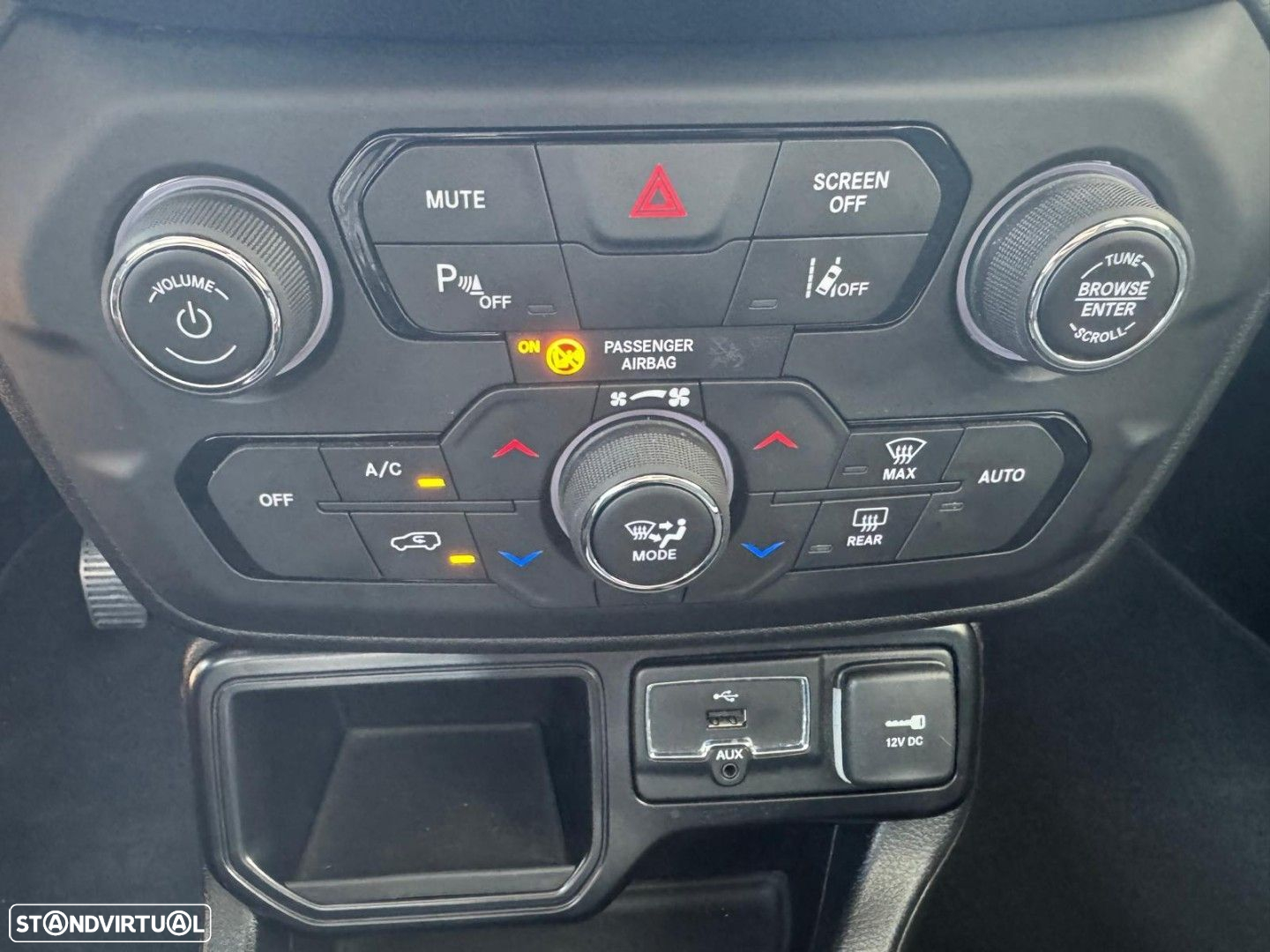 Jeep Renegade 1.0 T Limited - 14