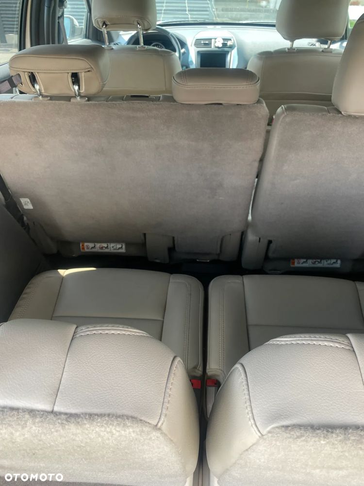 Ford Explorer - 8