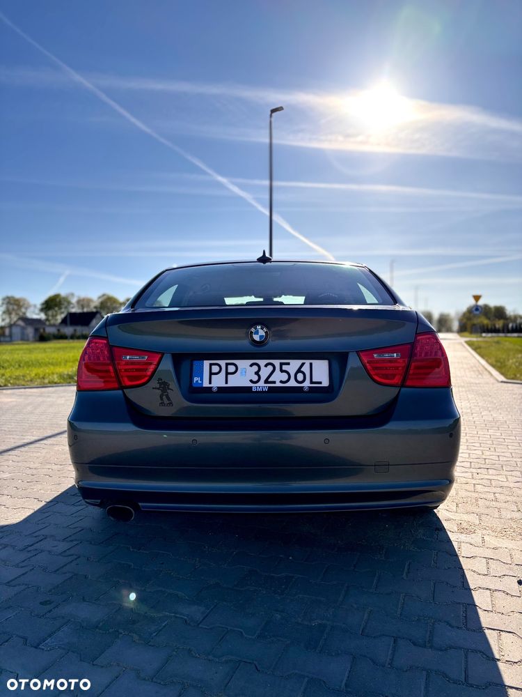 BMW Seria 3 320d DPF - 5