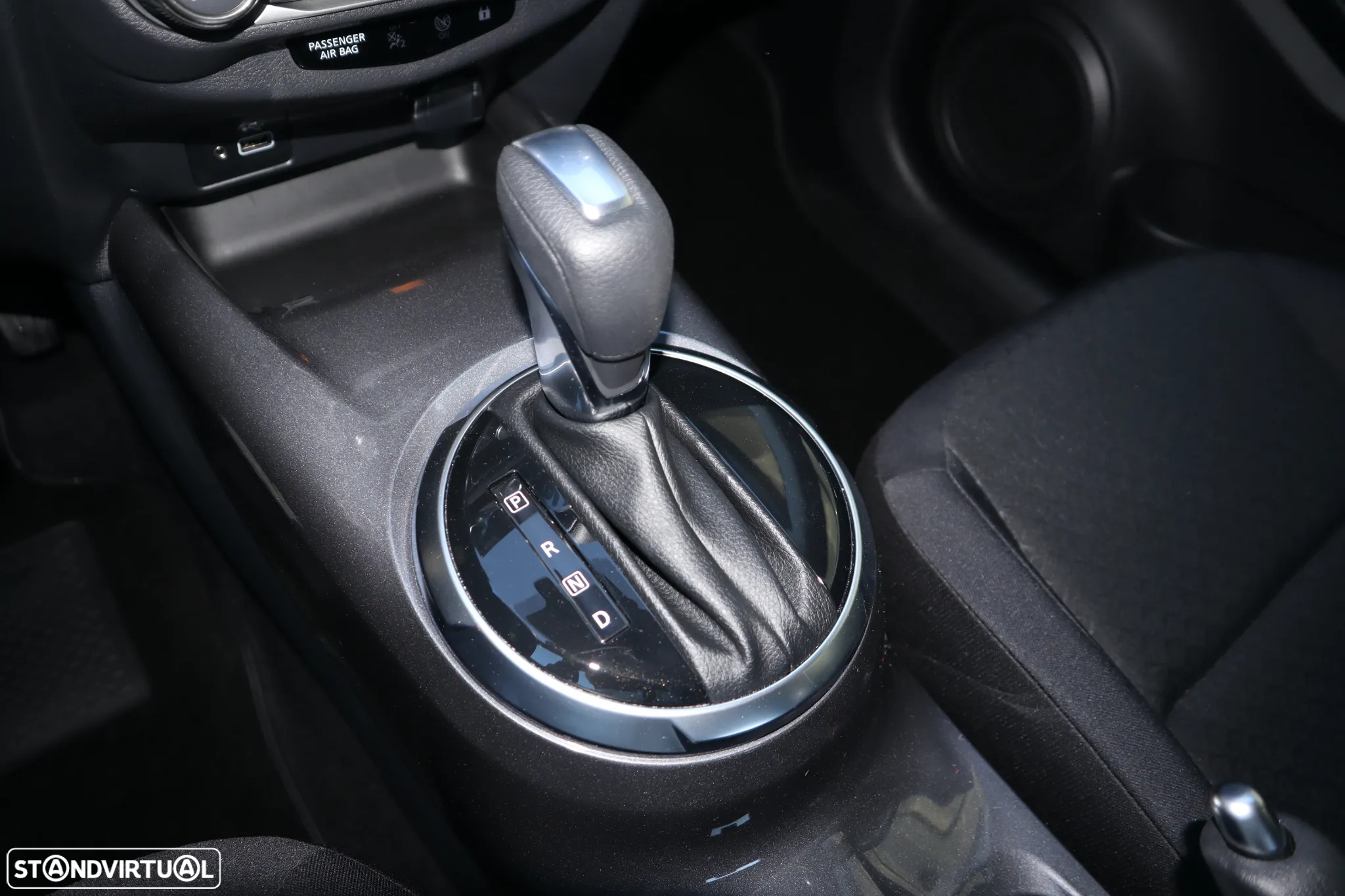Nissan Juke 1.0 DIG-T N-Connecta DCT - 19