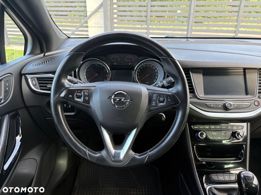 Opel Astra 1.4 Turbo Innovation - 15