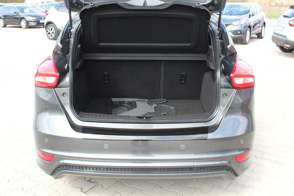Ford Focus 1.0 EcoBoost Start-Stopp-System ST-LINE STYLE - 35