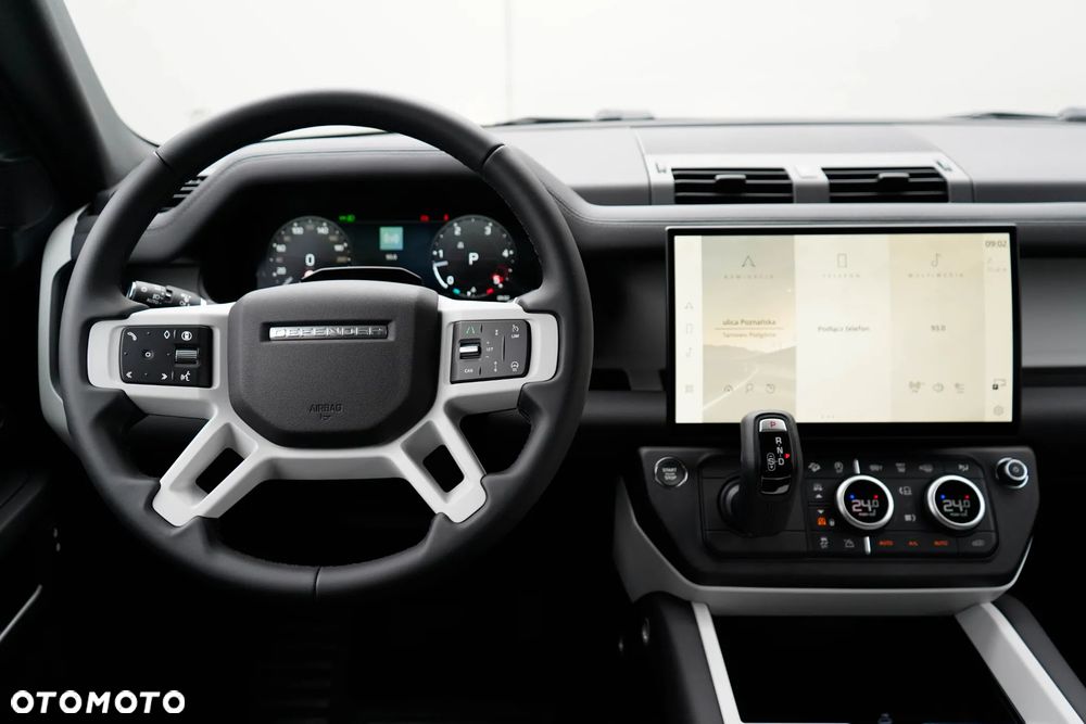 Land Rover Defender 3.0 D200 mHEV S - 17