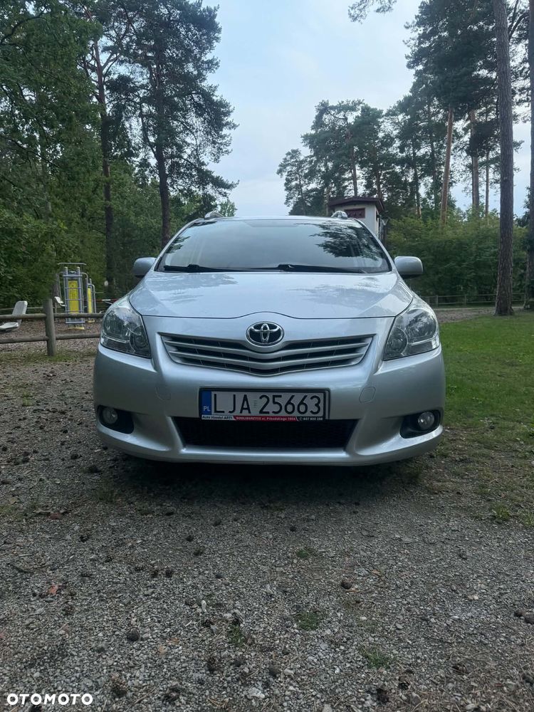 Toyota Verso 2011