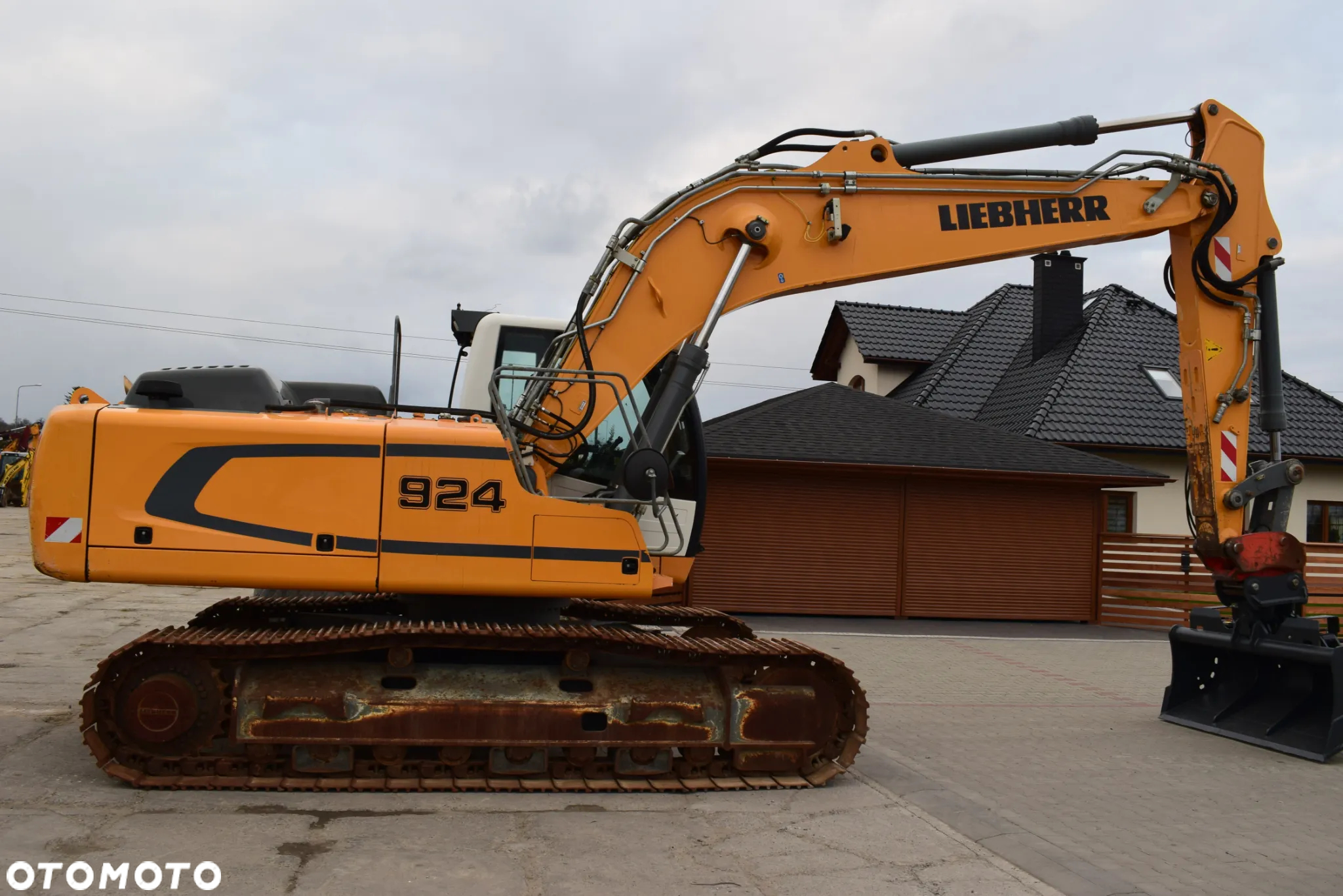 Liebherr R924 Rok 2014 - 8