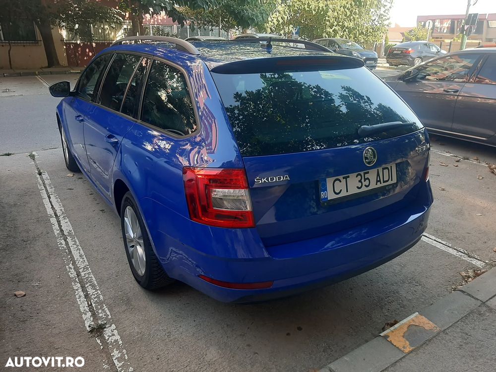 Skoda Octavia 1.6 TDI DSG Ambition - 6