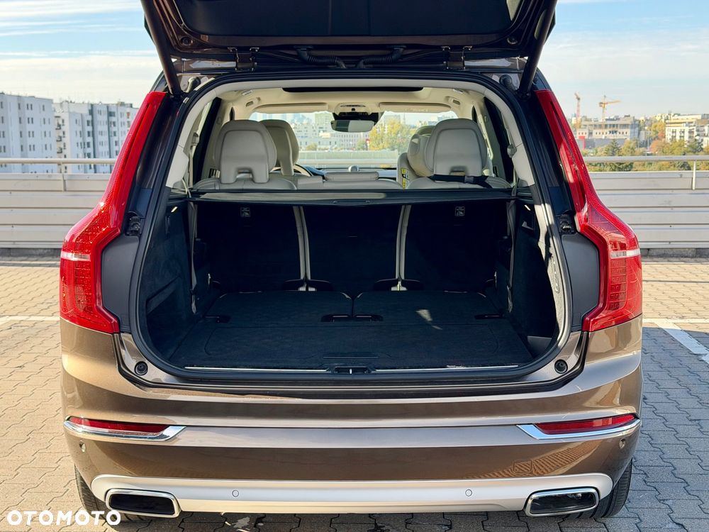 Volvo XC 90 D5 AWD Inscription 7os - 13