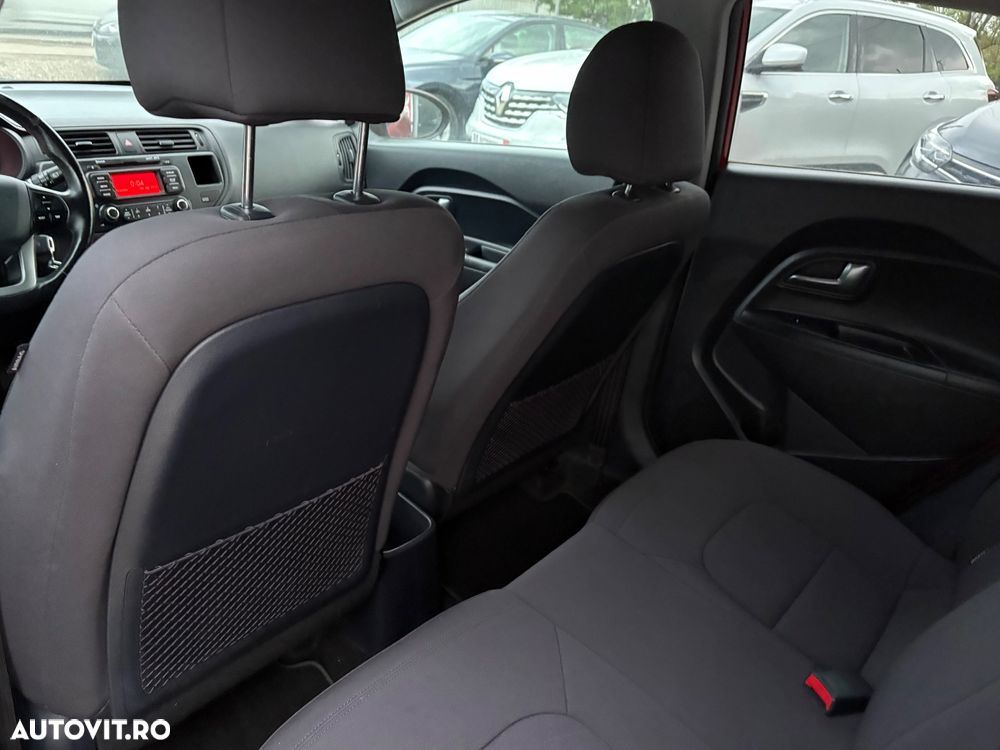 Kia Rio 1.2 Dream Team Edition - 8