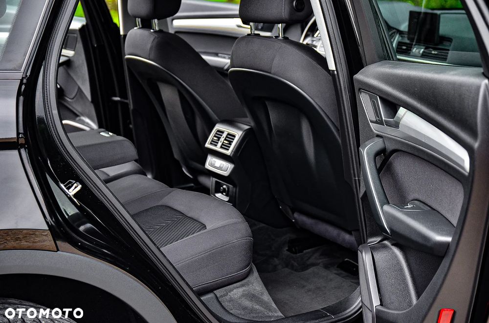 Audi Q5 35 TDI quattro S tronic design - 31