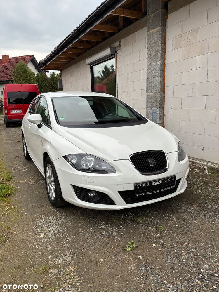 Seat Leon 2012 photo 2
