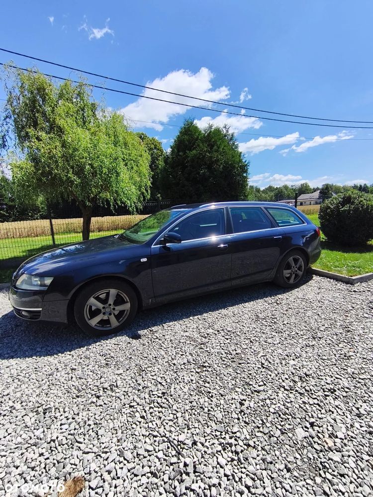 Audi A6 Avant 2.4 - 5