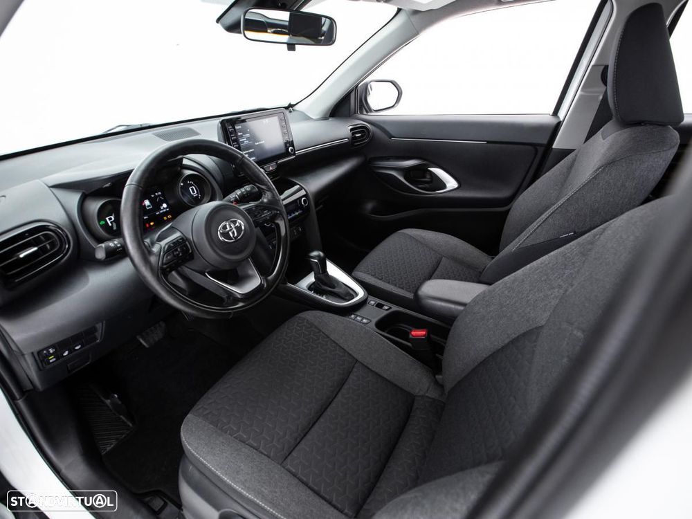 Toyota Yaris Cross 1.5 HDF Comfort Plus - 7