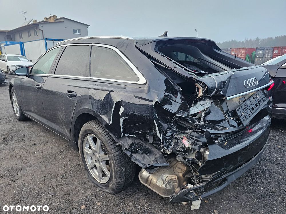 Audi A6 Avant 40 TDI quattro S tronic - 13