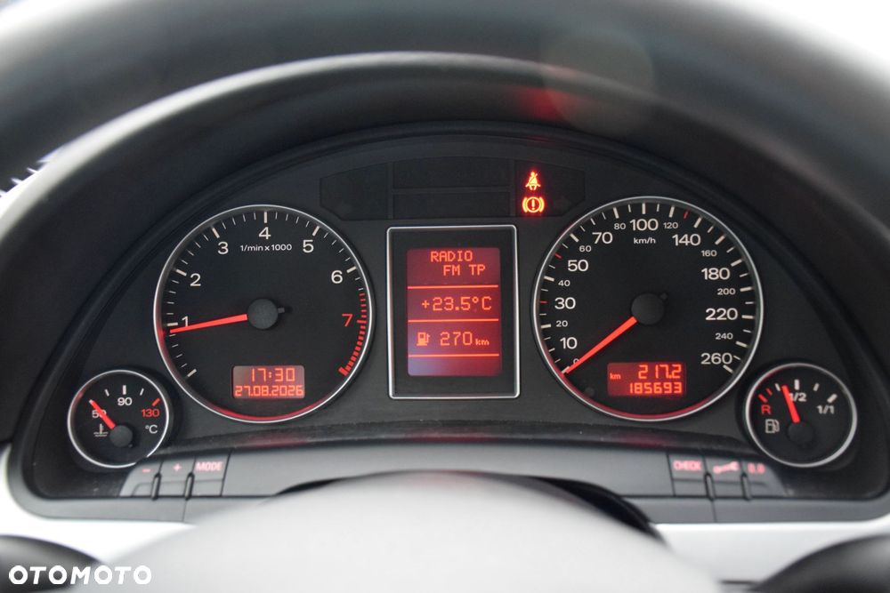 Audi A4 Limousine - 17