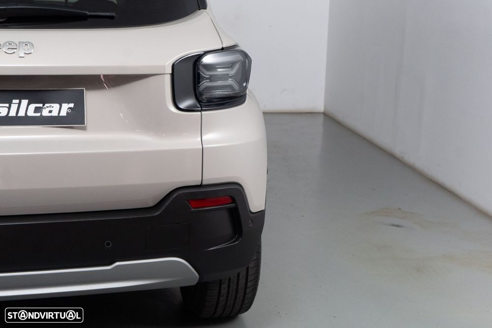 Jeep Avenger 54 kWh Summit - 17