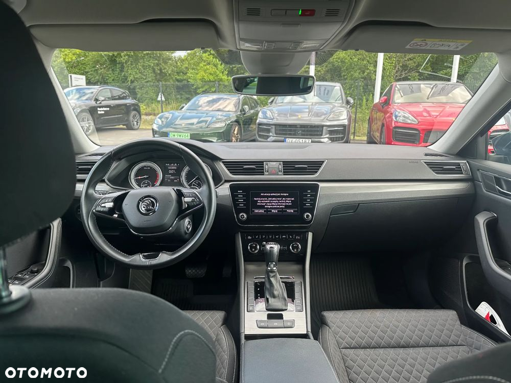 Skoda Superb 1.5 TSI Ambition DSG - 9