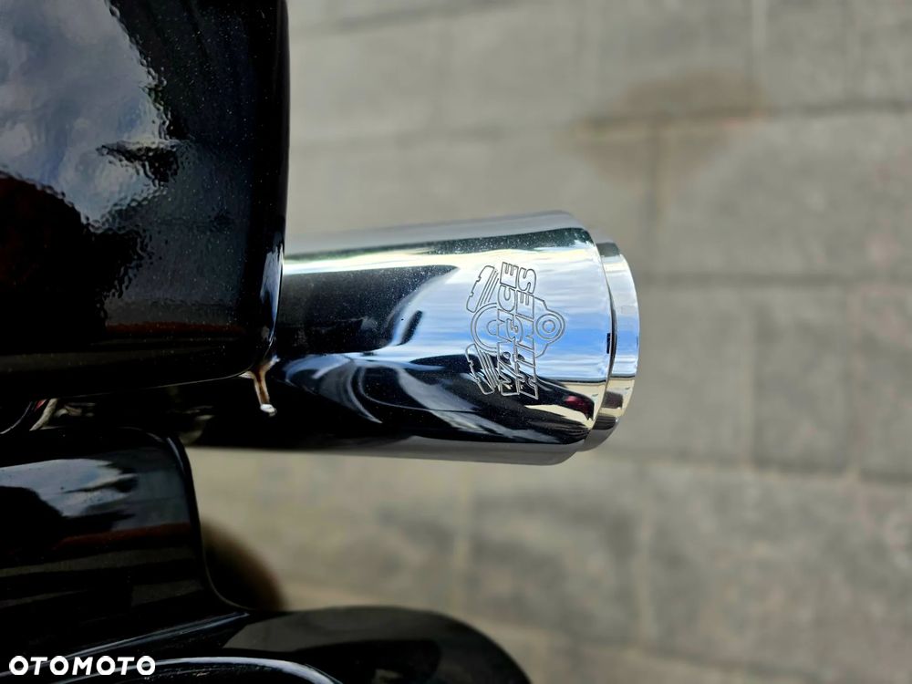 Harley-Davidson CVO Street Glide - 17