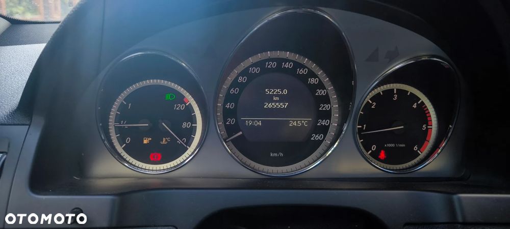 Mercedes-Benz Klasa C 200 CDI DPF Avantgarde - 1