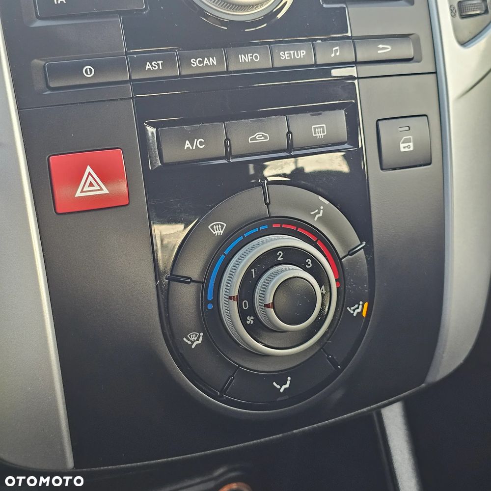 Kia Venga - 20
