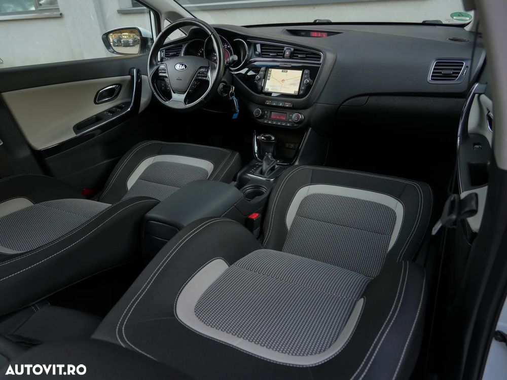 Kia Ceed 1.6 CRDi 136 DCT ISG Platinum Edition - 7