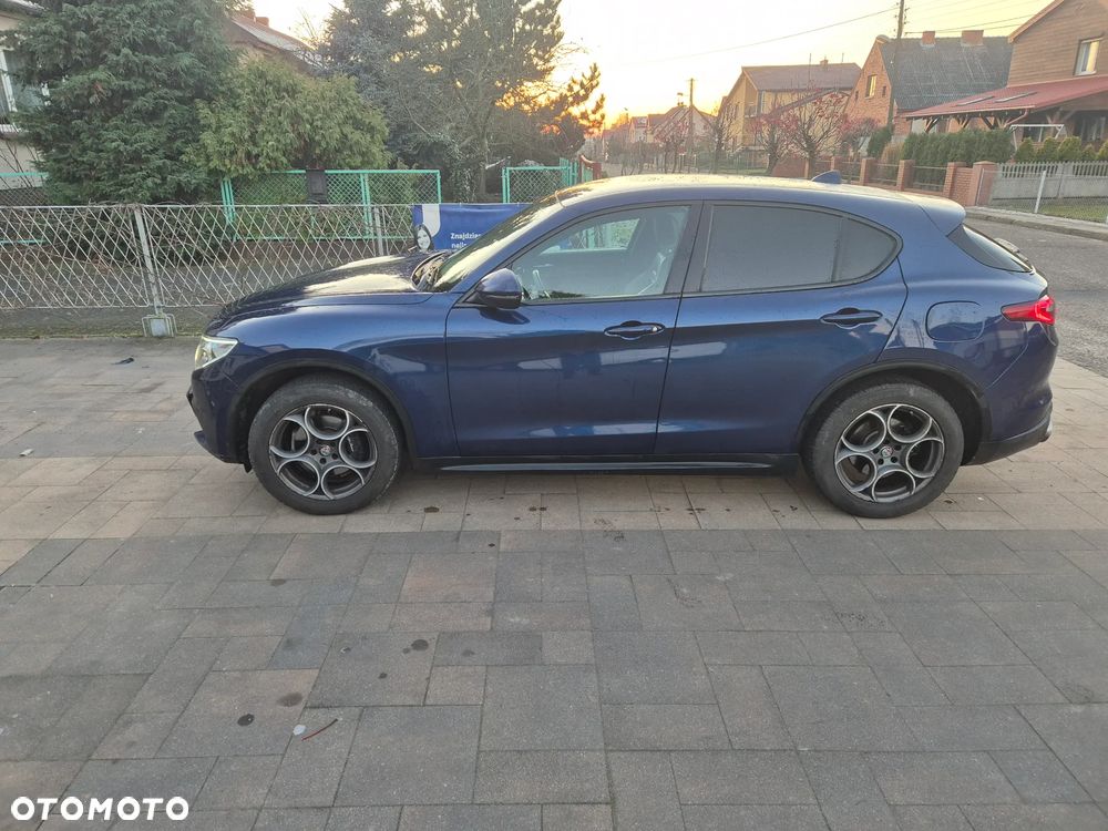 Alfa Romeo Stelvio 2.0 Turbo Executive Q4 - 5