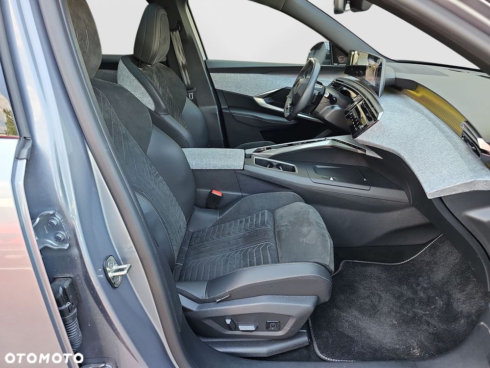 Peugeot 3008 1.2 PureTech mHEV GT S&S e-DCS6 - 13