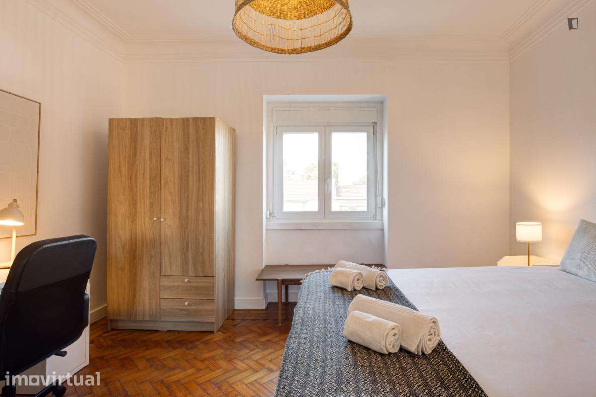 Apartamento com 4 quartos - localizado em Roma-Areeiro Lisbon - Grande imagem: 3/38