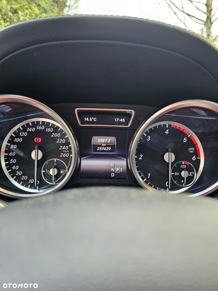 Mercedes-Benz GL 350 BlueTEC 4-Matic - 21