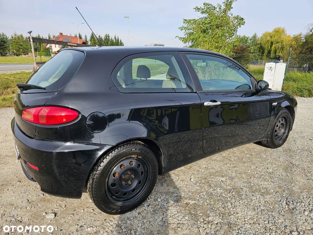 Alfa Romeo 147 - 3