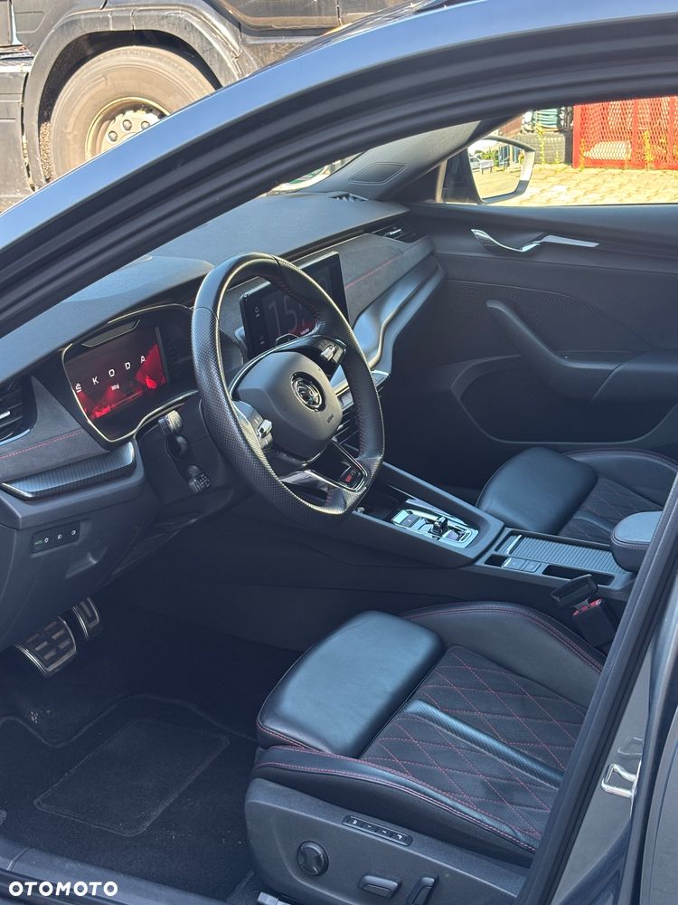 Skoda Octavia 2.0 TSI RS DSG - 12